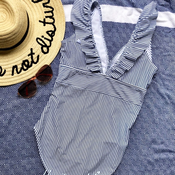 New Retro Style Blue Striped One-Piece Swimsuit - Picture 3 of 4